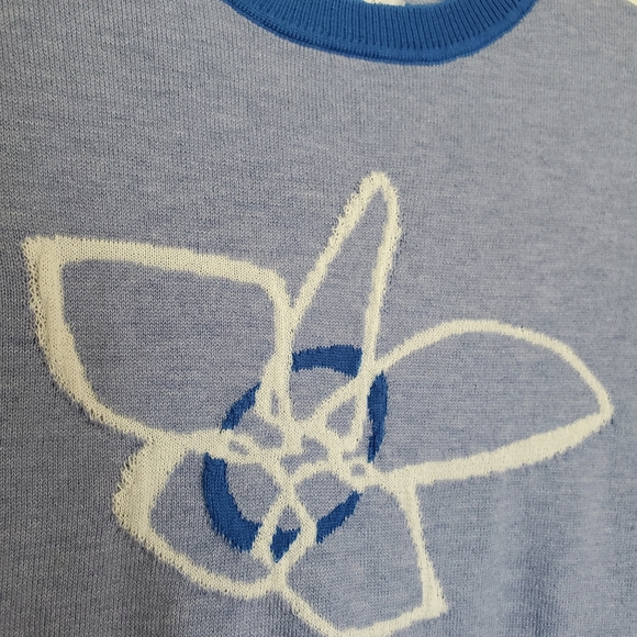 Blue flower sweater - Picture 6 of 8